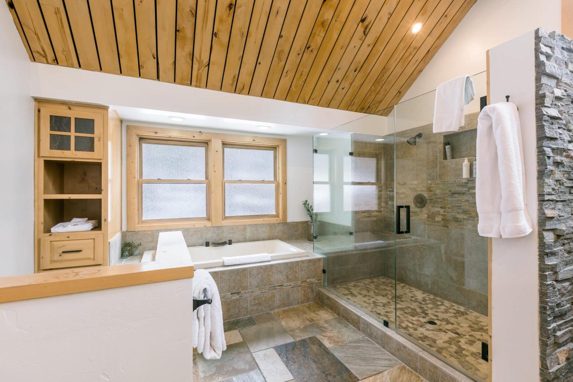 Coyote Moon By Avantstay Cabin Wsauna Mins From Dt Truckee Northstar Exterior foto