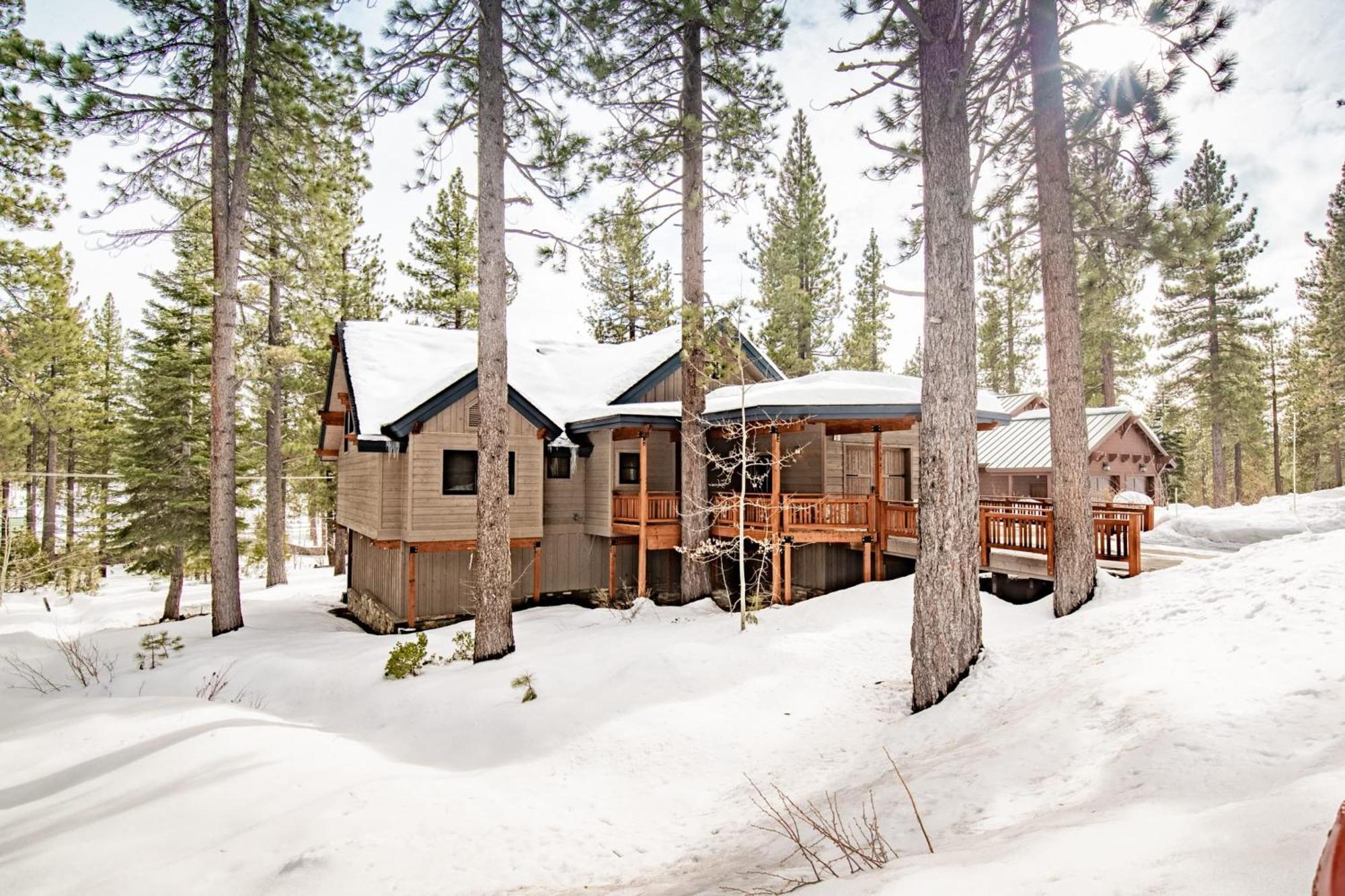 Coyote Moon By Avantstay Cabin Wsauna Mins From Dt Truckee Northstar Exterior foto