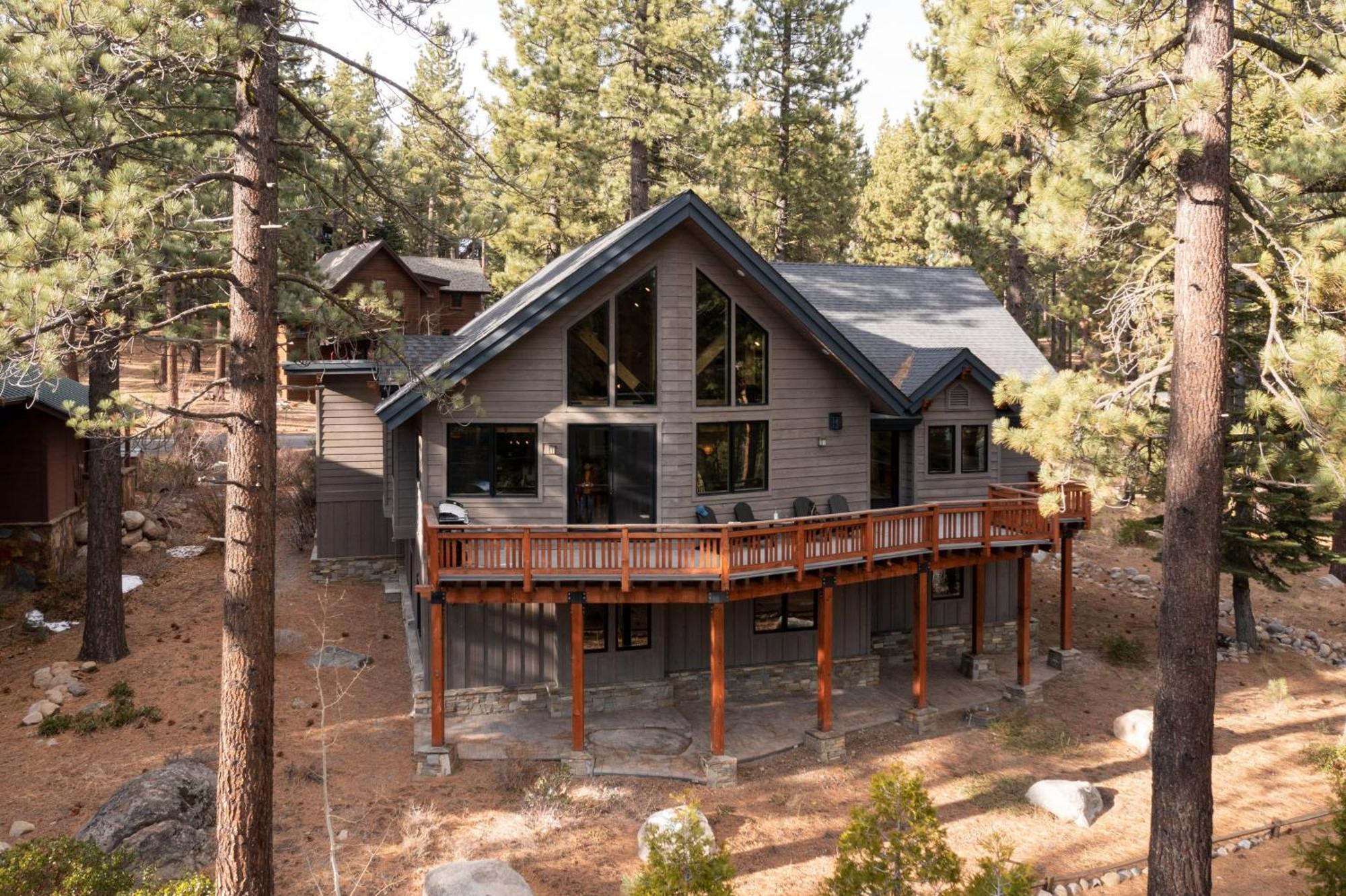 Coyote Moon By Avantstay Cabin Wsauna Mins From Dt Truckee Northstar Exterior foto